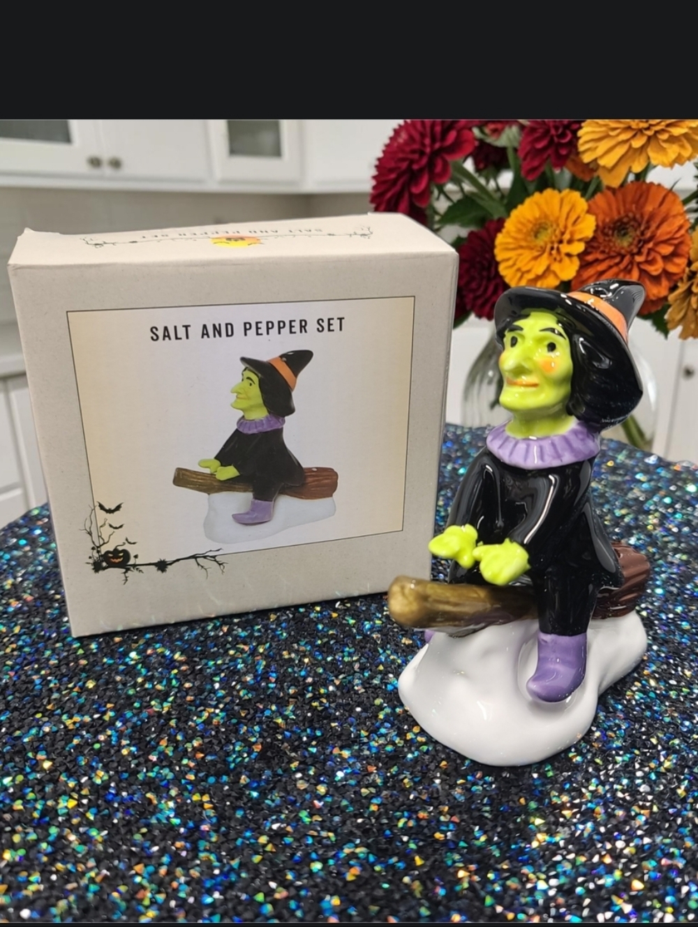 Cracker Barrel Witch Flying Broom Ceramic Salt Pepper Shaker Halloween Decor Set
